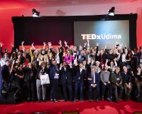 Foto de familia al término del II TEDx UDIMA, en Collado Villalba.